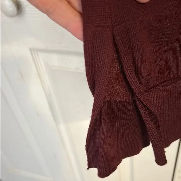 NINE WEST Size Medium Wine Burgundy Maroon Duster Cardigan Sweater Lightweight - Picture 9 of 9